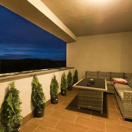 Anastasia Mountain - Poiana Apartmán